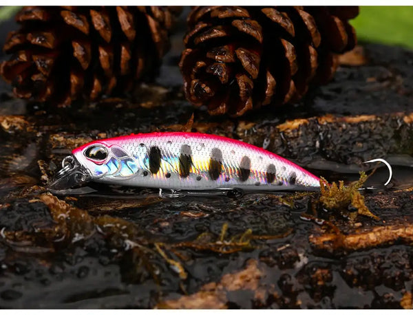 Sinking minnow crankbait with silver pink-black stripe pattern and two treble hooks