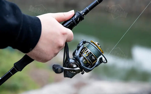 SeaKnight ARCHER2 spinning reel in black and gold with CNC aluminum spool fish alarm 8+1BB 5.2:1 gear ratio