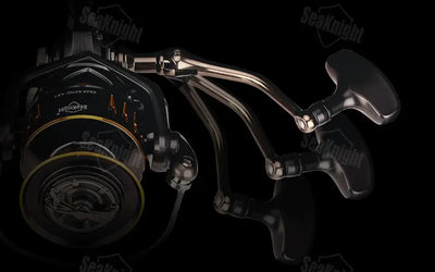 Black and metallic SeaKnight ARCHER2 spinning reel with gold accents, CNC aluminium spool, gear ratio 4.1