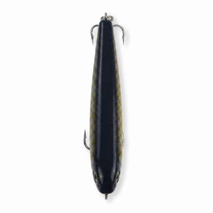 Diving fishing lure with dark blue and yellow side pattern, single top hook and split ring